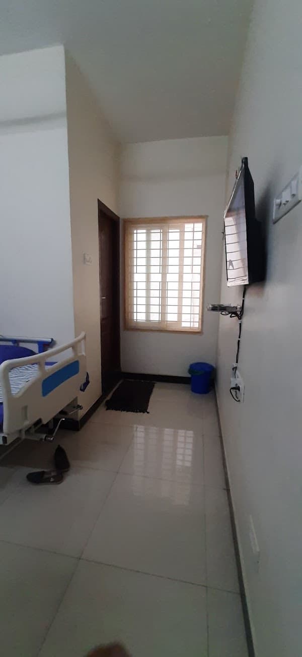 Mahalakshmi Hospital - Padma Ambulance Service Ambattur