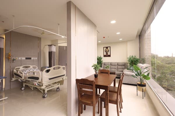 Hycare Hospitals - Anna Nagar - Ambulance service by Padma Ambulance in Anna Nagar