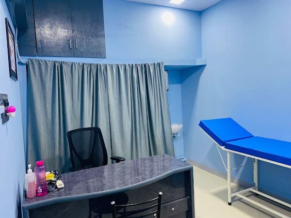 Mythreyi Healthcare and Labs - Ambulance service by Padma Ambulance in Kodungaiyur