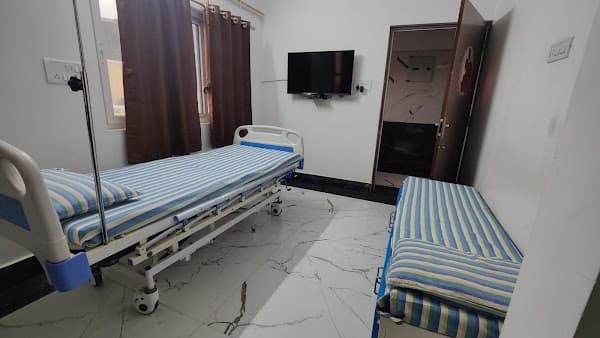 Apple Plus Hospital - Padma Ambulance Service Vallalar Nagar