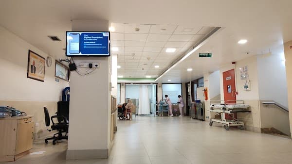 Apollo Speciality Hospital - C Block - Padma Ambulance Service Teynampet