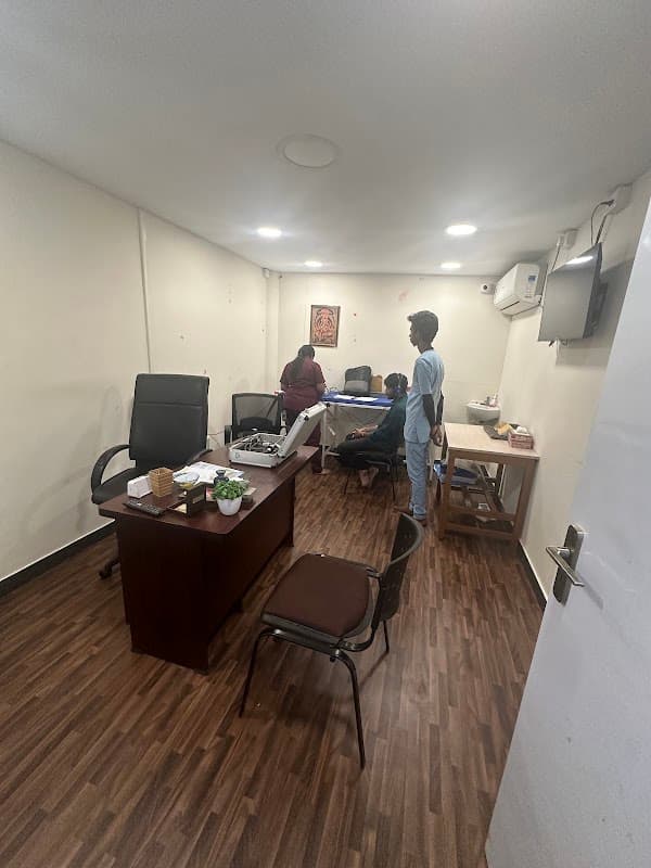 Royal Pearl ENT Clinic and Hearing Aid Centre - Thiruvanmiyur - Padma Ambulance Service Thiruvanmiyur