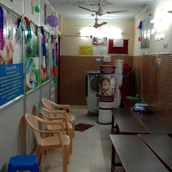 PG Women & Child Clinic (OLD)-Paediatrician(Child Specialist)(Dr.Praveen) & Gynaecologist(Dr.Gomathy) in Avadi - Padma Ambulance Service Avadi