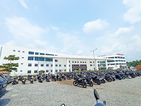 Panimalar Hospital - Ambulance service by Padma Ambulance in Chembarambakkam