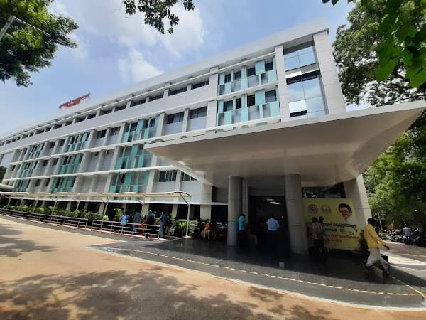 Periyar Government Hospital, Periyar Nagar - Ambulance service by Padma Ambulance in T.V.K. Nagar